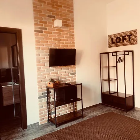 Loft Bed & Breakfast *